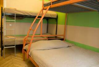 Хостел  Old Flat Санкт-Петербург 5-местный эконом-1