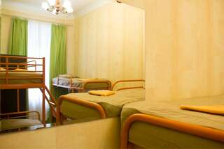 Хостел  Old Flat Санкт-Петербург 7-местный эконом-1